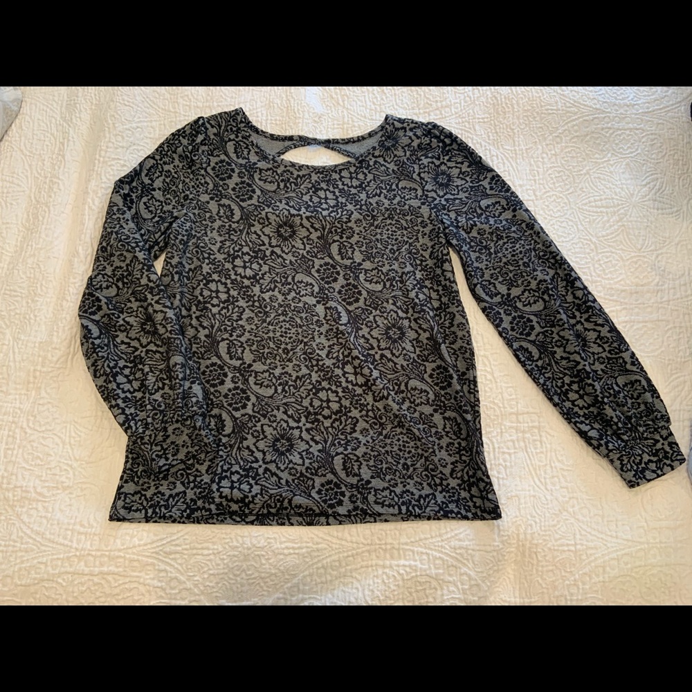 Black and gray Loft top